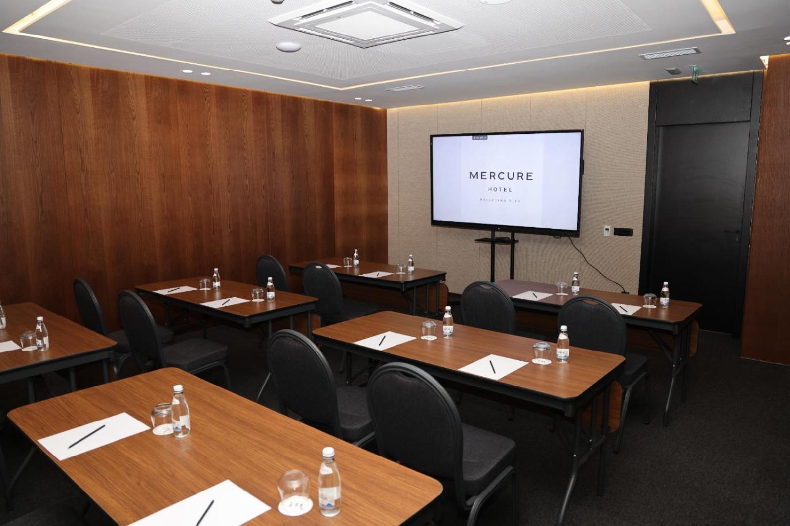 Mercure Prishtina City Pristina Exterior foto